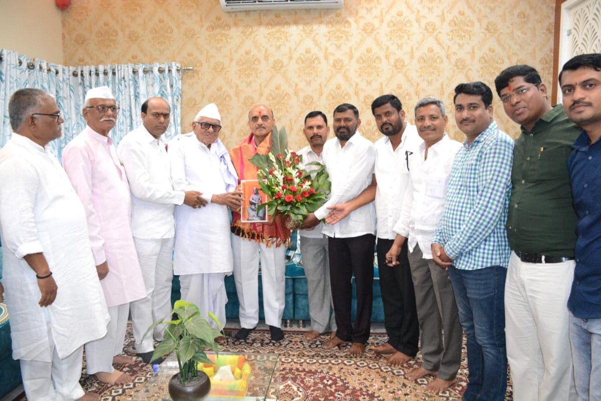 DrBhagwatKarad's tweet photo. आज भारतीय जनता पार्टी छत्रपती संभाजीनगरच्या वतीने "संपर्क से समर्थन" अभियानांतर्गत द्वारकादास वस्त्रदानाचे संचालक प्रसिद्ध उद्योजक श्री. सदाशिव पाटील जी यांच्या निवासस्थानी सदिच्छा भेट दिली.
#DrKaradUpdates
#SamparkSeSamarthan
#MahaJansamparkAbhiyan
#modi9
#9YearsOfSeva https://t.co/EjxjmrFgC4