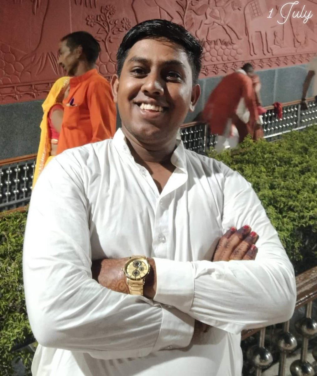 Pooja_choudhry1's tweet photo. Happy birthday to the most special person in my life you are my love my heart and my joy 🥰.
Happy birthday my dear husband @Er_AjayAhirwar ji. 🥰😊🎂
#happybirthday #pooja_singh_choudhary #erajayahirwar https://t.co/WKOxYJsTvR