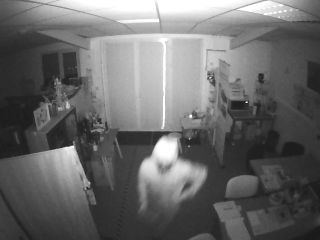 😰Notre atelier a subit de violence et cambriolage la nuit de 30 juin Site Village des entrepreneurs <a href="/Angers_ALDEV/">Aldev</a>
Nous attendons toujours le passage de force de l'ordre pour enregistrer les images. Ils sont débordés .On attend avec impuissance.
#emeutes #violences #angers