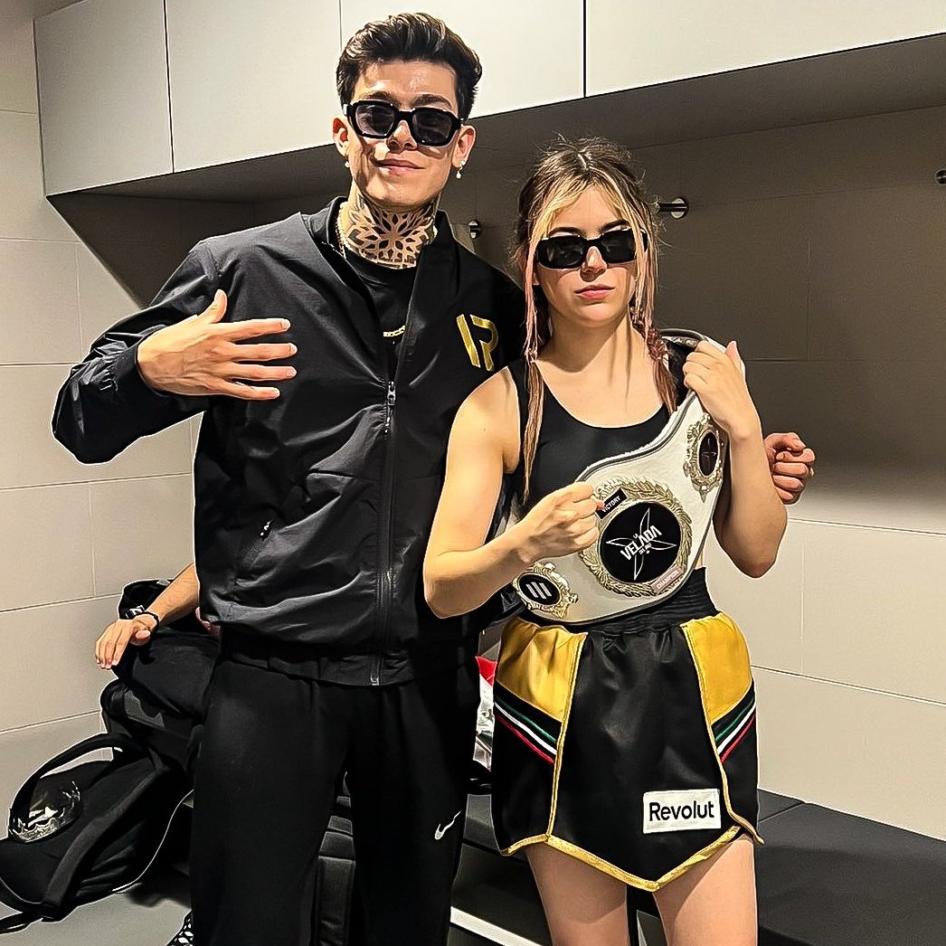 marcosfabianpro's tweet photo. ¿Porque Rivers tiene sólo 1 cinturón, si ganó 2 peleas? #LaVelada3 https://t.co/2s3LK1HJE1