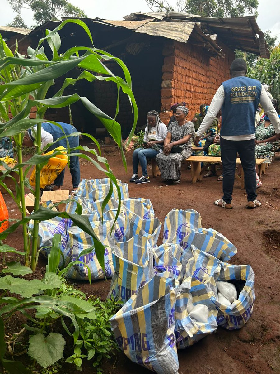 MrWest53198611's tweet photo. Grace Gift Foundation, empowering widows Children, less previlage.
In the developing world, widows suffer the highest violations of their rights.
#reachoutdev1
#NEDemocracy
#championsofpeace
#peaceambassadors
#womenforpeace
#youthsforpeace https://t.co/KTkB8HROkM