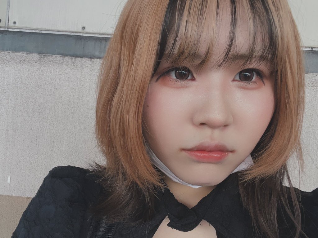 abc__yuno's tweet photo. 我照镜子感觉自己傻乎乎的😢
#女大学生 #反差 #可爱 #日常 https://t.co/UucG1WGwFL
