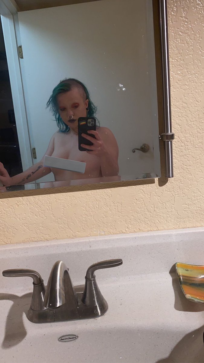 hisonlyproxy's tweet photo. Follow my onlyfans guys 

Cosplay sexy content available on sale 🥺 half off! 

#onlyfans #sugarbaby #onlyfansbabe #trans #disabled #SugarBabyTwitter #sugarmommywanted #sugardaddyneededasap #nsfw 

Only on my - https://t.co/7vS7QcLzpb https://t.co/ZTzRJrn5ff