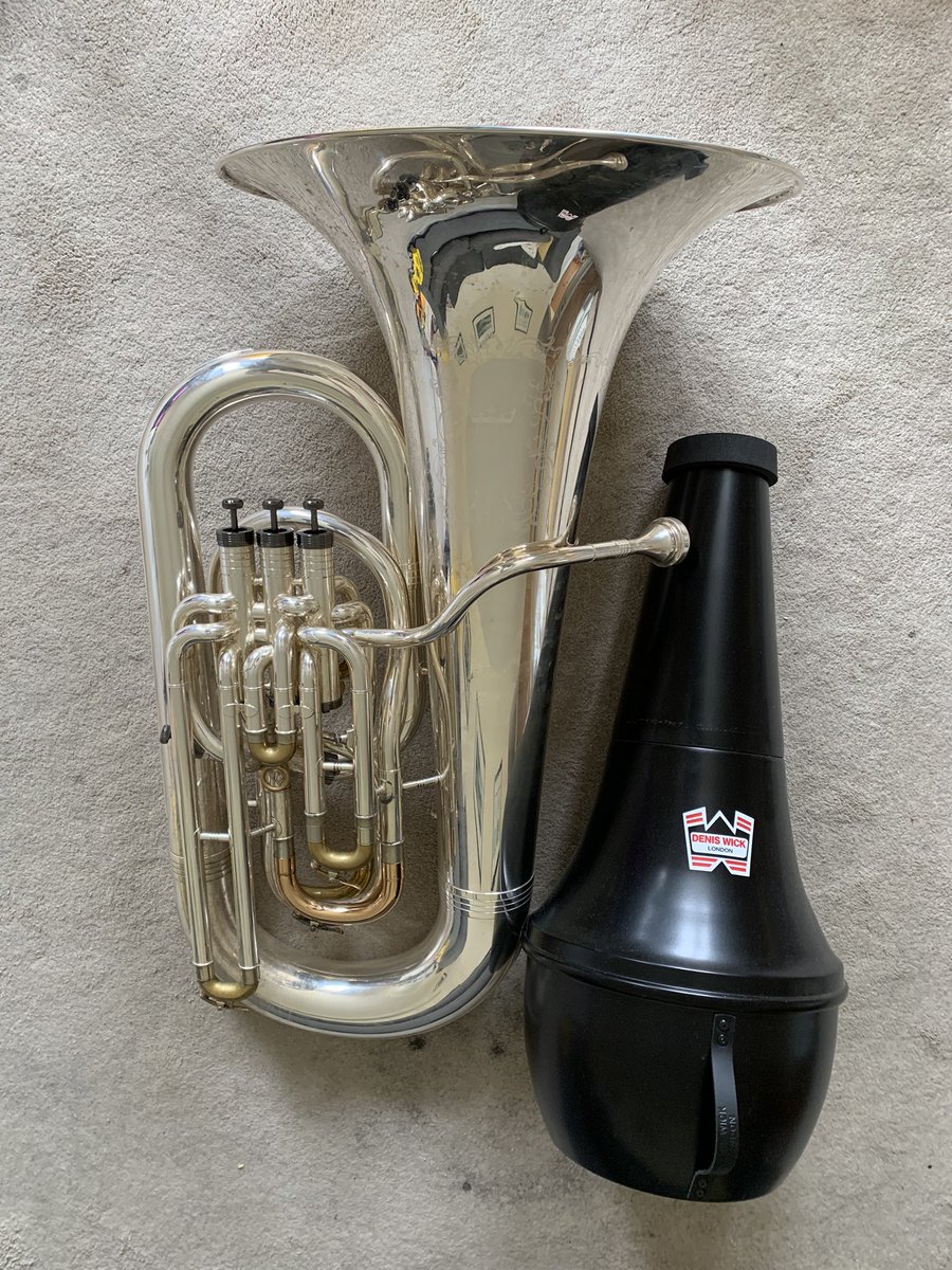GavinSaynor's tweet photo. Sunday morning practice (friendly neighbour version with my brilliant @DenisWickLtd  practice mute 😂). 

@DenisWickLtd @Geneva_Inst https://t.co/5nxr9RwERx