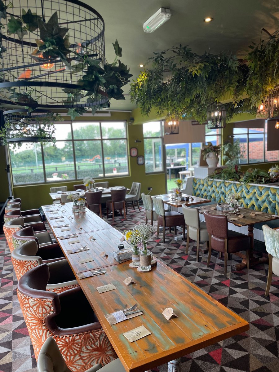 PottingShedBev's tweet image. 💒Need a place to host your Wedding ? 💒
Then look no further ! 

From Buffets - Drinks Packages - 2/3 Courses - We have everything you need ! 🍾

Enquire here: pottingshedbar.com/venues/beverle… 🤩

#MarqueeHire #FunctionRoom #ThePottingShed #Beverley #WeddingVenue