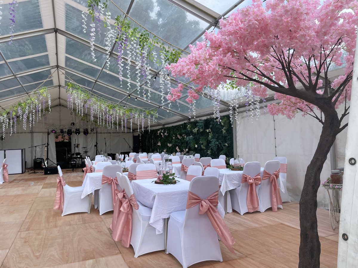 PottingShedBev's tweet image. 💒Need a place to host your Wedding ? 💒
Then look no further ! 

From Buffets - Drinks Packages - 2/3 Courses - We have everything you need ! 🍾

Enquire here: pottingshedbar.com/venues/beverle… 🤩

#MarqueeHire #FunctionRoom #ThePottingShed #Beverley #WeddingVenue