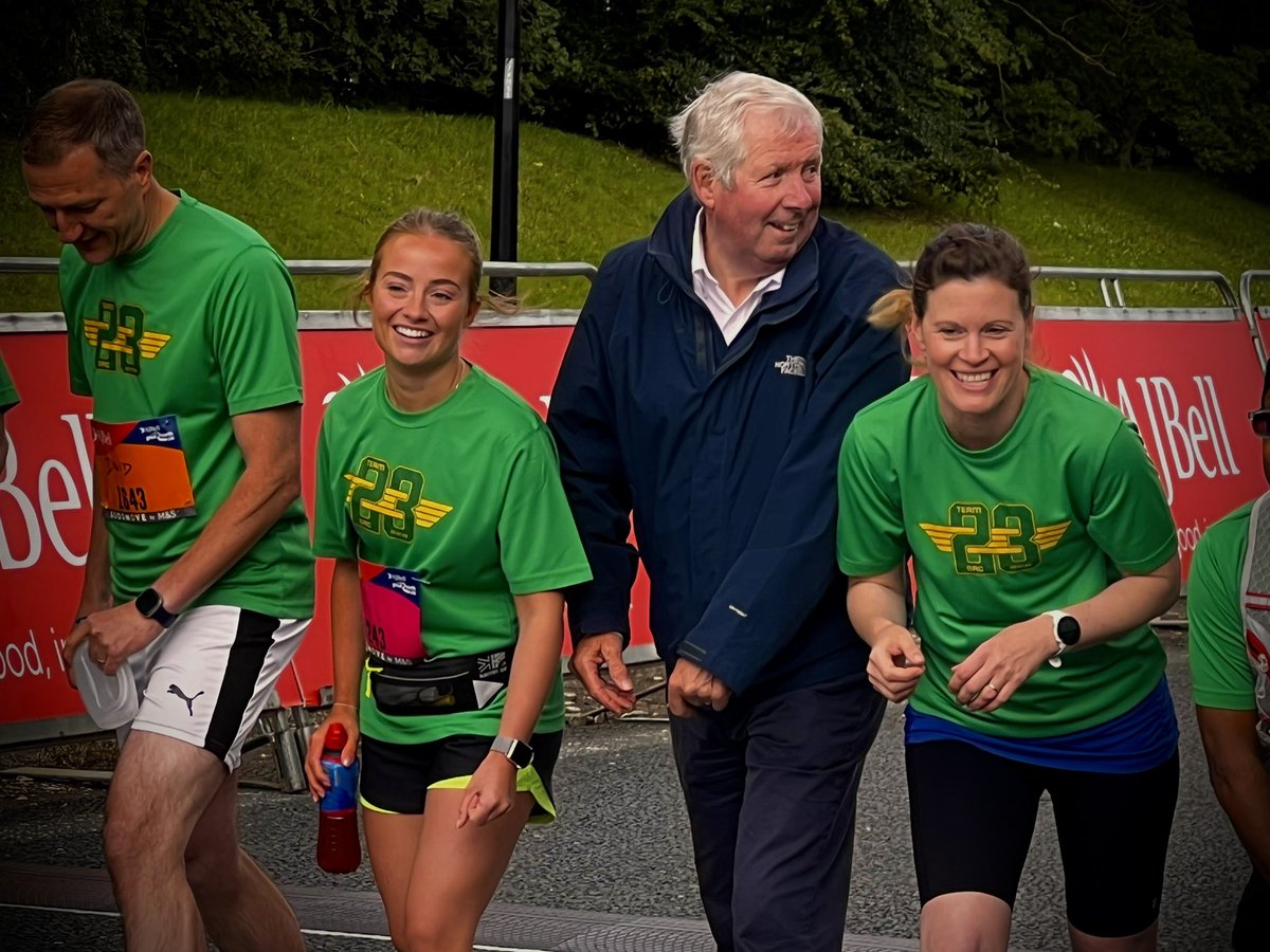 Covering the #greatnorth10km by #nufcfoundation @Great_Run - Sir Brendan Foster getting ready for the start