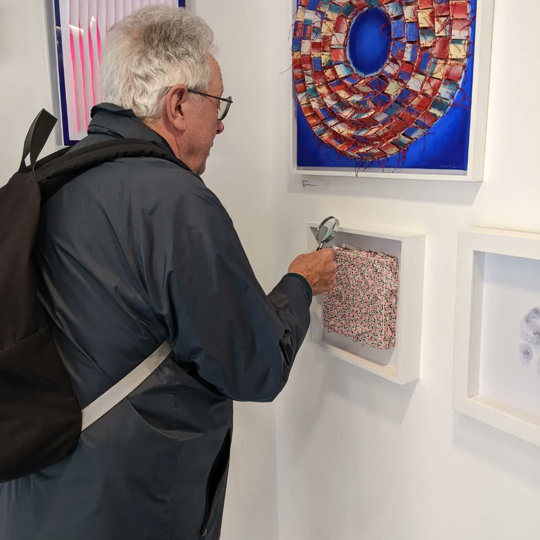 BobCat_Gallery's tweet photo. If anything has caught your eye and you'd like to know more about it, just let us know! We're open until 3pm today, plus the full catalogue of works is available now via https://t.co/M8xkzXF58V
#PushingPaper #exhibition #BobCatGallery https://t.co/w0aqziLsQQ