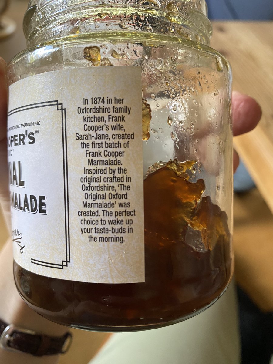 AspiringLorax's tweet photo. @hain_celestial why isn’t this marmalade called Sarah Jane Cooper’s marmalade?! #casualmisogyny #blatantsexism https://t.co/5jaF3UONS6