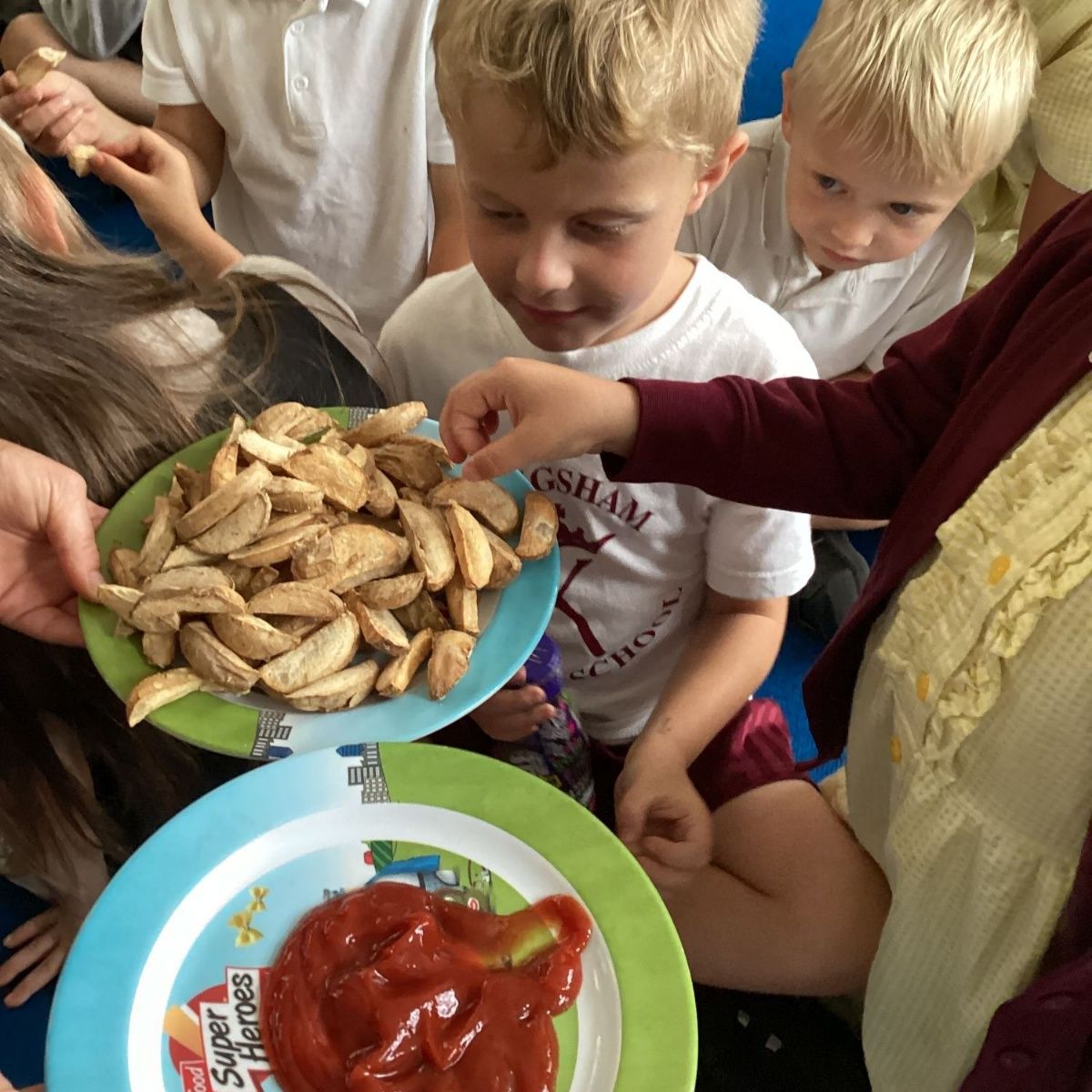 Pear Class Potato Harvest!: Taste of success!  kingshamprimary.org.uk/blog/?pid=70&n…