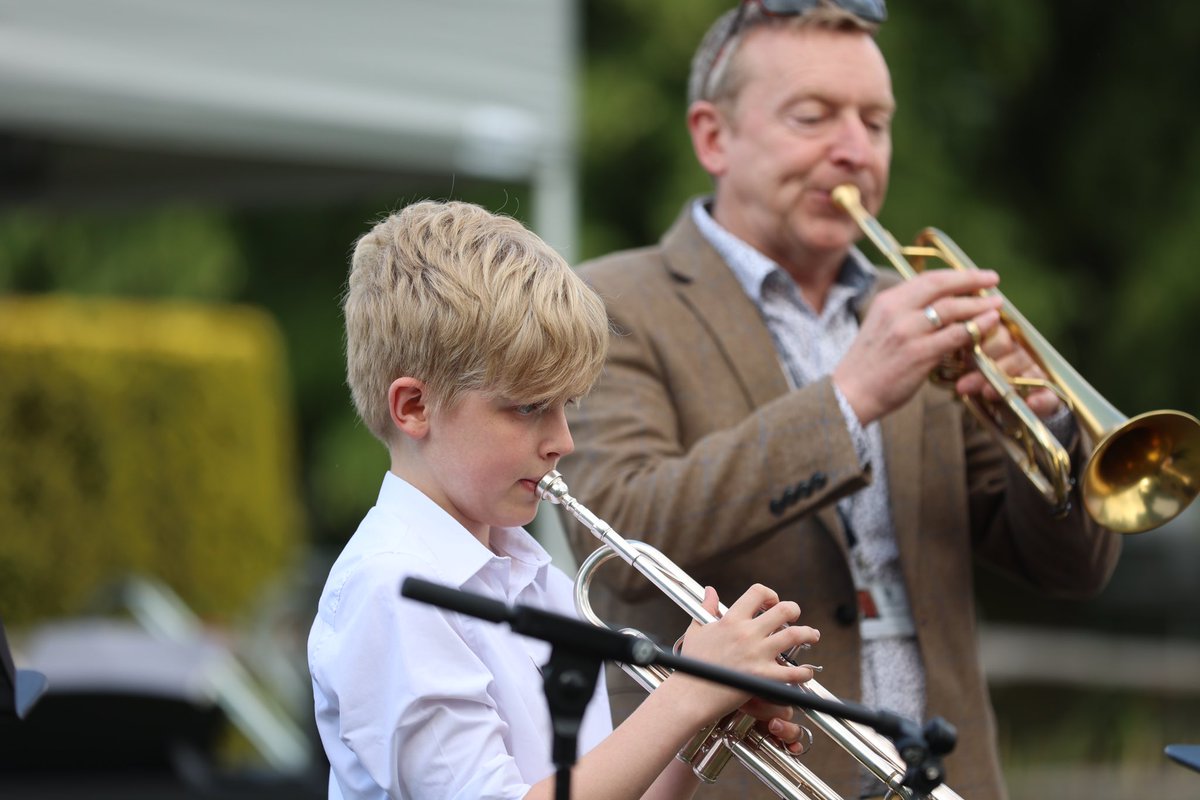 LeightonParkMus's tweet photo. Any excuse for a photo drop! Music for a Summer’s Evening 2023 @LPSchool #lpconcerts #mfase @LPPartnerships https://t.co/XWzKaR5aFj