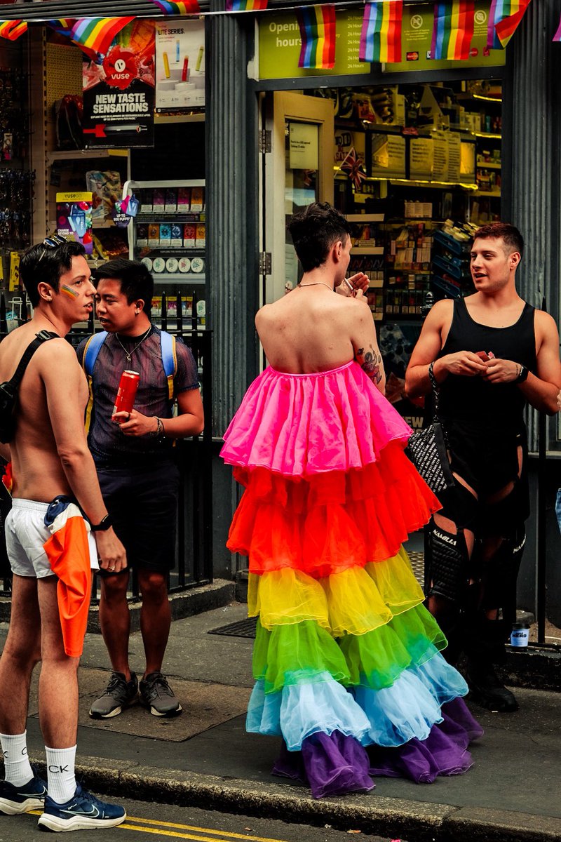 arigurdon's tweet photo. #LondonPride2023 https://t.co/QJR8M4IRa5