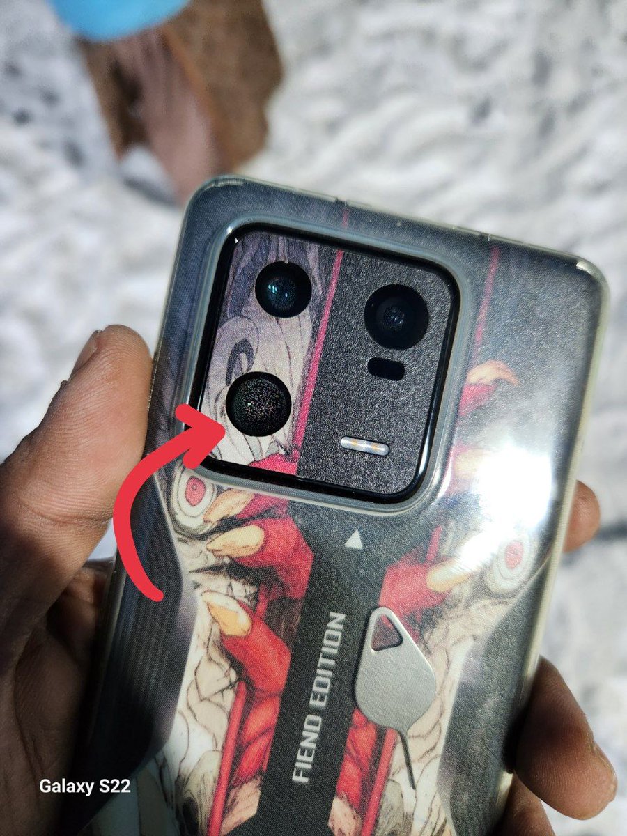 OnlyTalk_yt's tweet image. After Xiaomi 12 Pro, its xiaomi 13 Pro &amp;amp; I can say that xiaomi's quality control is worst.

When you're using your phone under very cold situation, you can easily noticed fog on you rear camera &amp;amp; this is worst thing from @MiIndiaSupport
@XiaomiIndia @GyanTherapy
#fog #condense