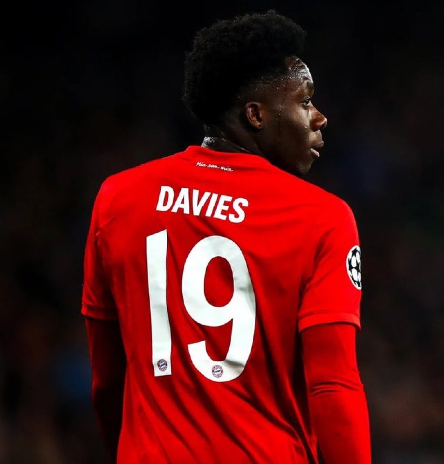 theMadridZone's tweet photo. 🚨💣 JUST IN: If Mendy leaves, Real Madrid will try to sign Alphonso Davies, but they know it will be difficult. @diarioas #rmalive https://t.co/3NgbHFLfEa