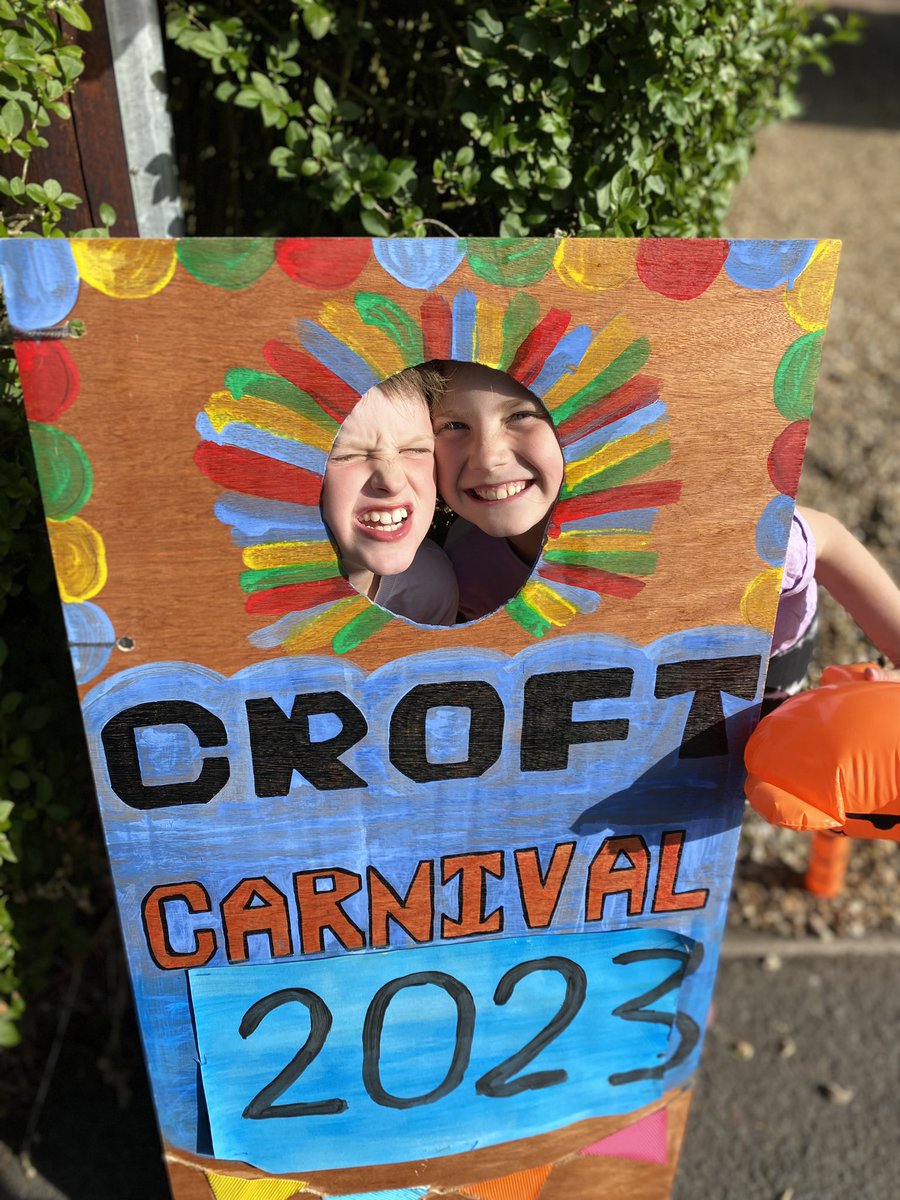 Mrs R Kerr tweet media