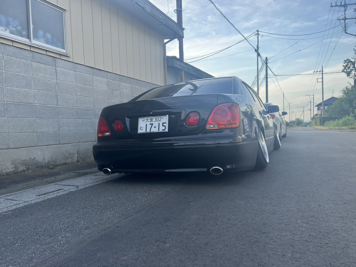 piro44830's tweet photo. アリスト仕様変更🤟
・燃タン、ブレーキ配管移設
・フルデュアルマフラー
・センスブランドマフラーカッター
・リアメンバー上げ
2jzのフルデュアルはもしかすると初！？
アリストのリップ、エアロ無しの着地系はあまり見ないんで被らないかな🔥🔥
関わってくれた皆さんありがとうございました😭😭 https://t.co/cFFoA6vem1