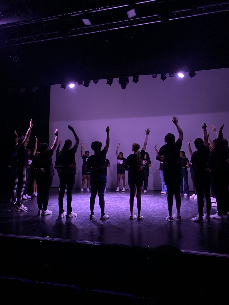 Did someone say 20 years 👀 today is the day we celebrate our wonderful journey 🤩
•
•
•
<a href="/Redz7Foxy/">Red Fox</a> #stevie__22 #dreadqueen_shanny_238 <a href="/pOpUpRecOrdStOr/">FlOwskiflOw / aka Constantine</a> @_kaythemenace #bdyd20years