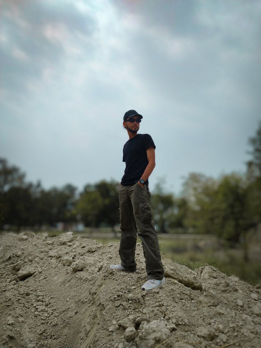 ShuklaArt's tweet photo. ...........ऋषभ🇮🇳............... Insta pe aa jao
https://t.co/8iMdZJtusf

. 
. 
. 
 
.#modelphotography #model #rishabhshuklaArt #RishabhShuklaVlogs #modeling #portrait #photoshoot #modelshoot  #fashion  #photographer #modelling #fashion  #modelphotoshoot #style  #shooting https://t.co/pG34vTUw7K