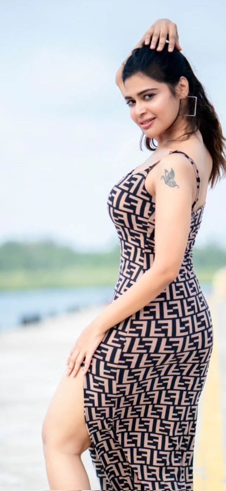 F0BWn77XgAIr5A2?format=jpg&name=large