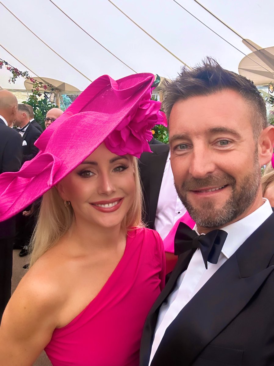 Justine Jones tweet media