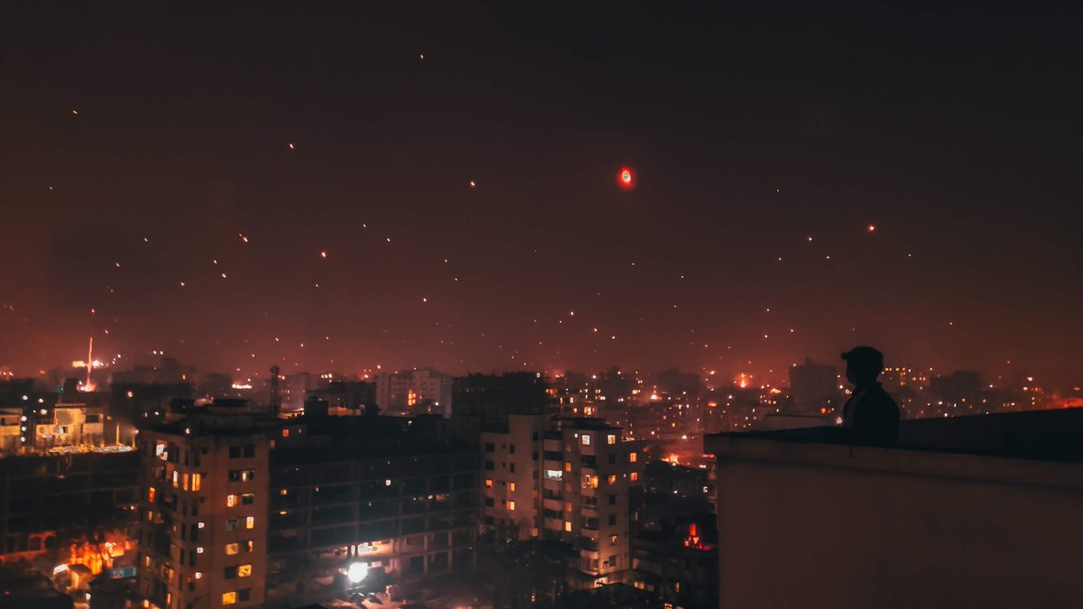 fahim_al_mahmud's tweet image. Photography is all about composition 💥

If you keep looking for the best tool out there to take photographs, you&apos;ll never be satisfied because there will always be something better than yours.

But, if you understand what makes photography special, if you understand what draws…