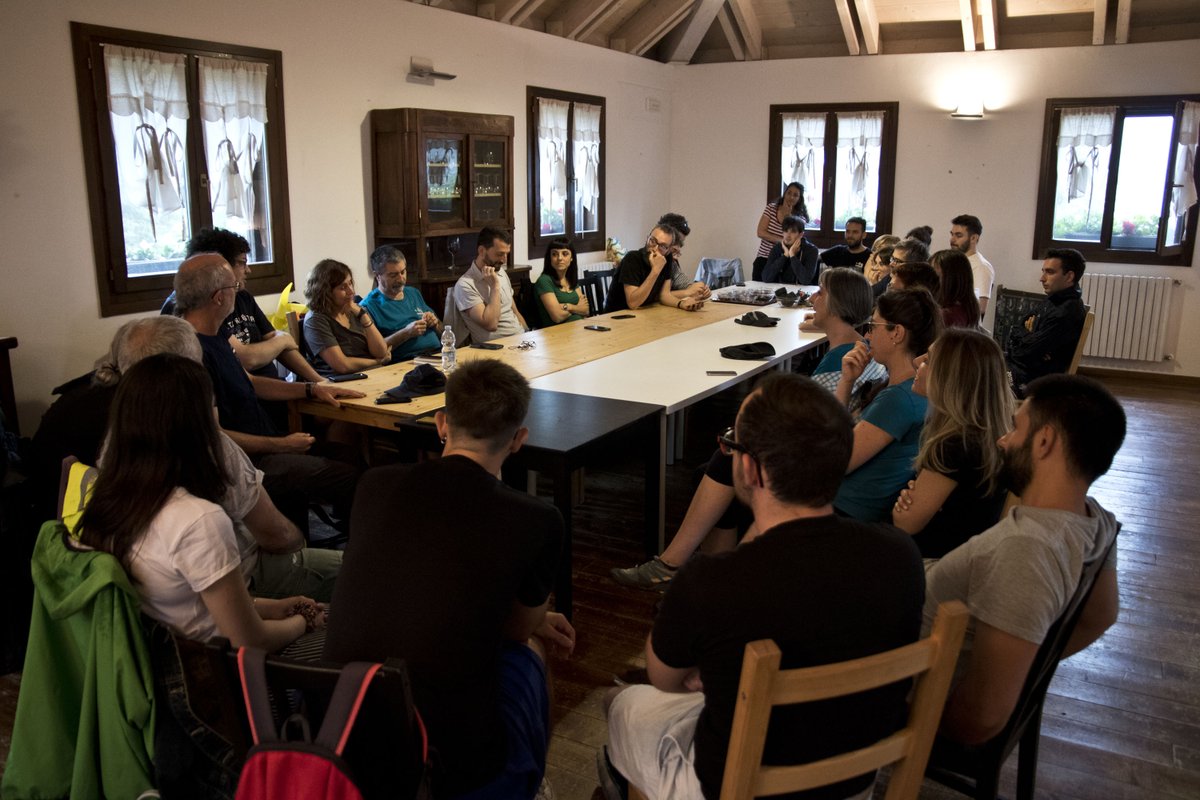 Istoreco's tweet photo. Altri scatti dell'uscita nell'Appennino modenese dello staff Istoreco, con tappa reggiana iniziale a Cerredolo di Toano, alla vecchia caserma ora impiegata come consorzio, per poi al parco di Santa Giulia, a Monchio, e al museo della Repubblica partigiana di Montefiorino. https://t.co/z7Cj4VZdyb