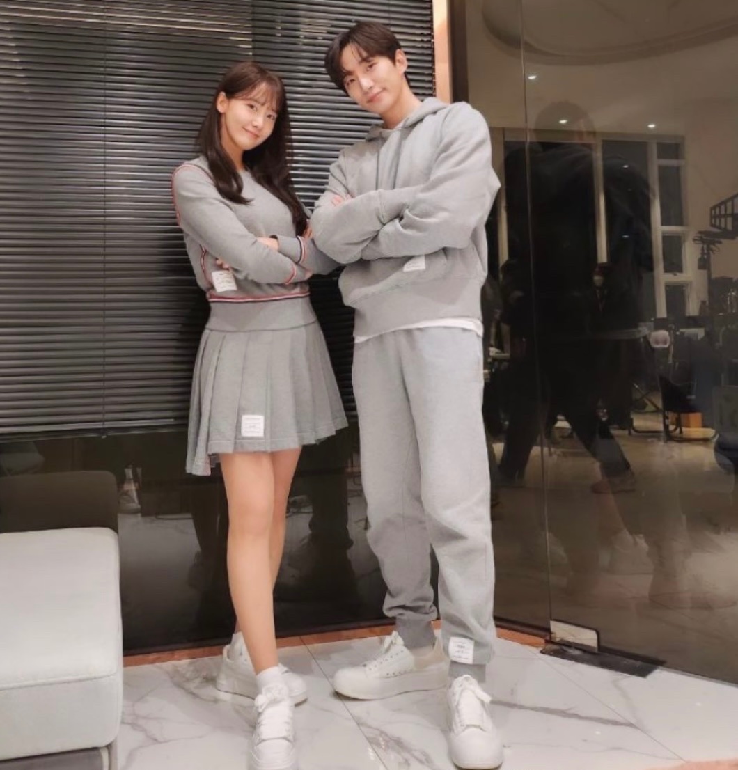 Today we got 2 new photo both from Junho x YoonA IG Story 🥰

We love this pairing cause they try to support each other! They are the best

#LimYoonA #임윤아 #YoonA #윤아
#KingTheLand #킹더랜드 #KingTheLandEp6