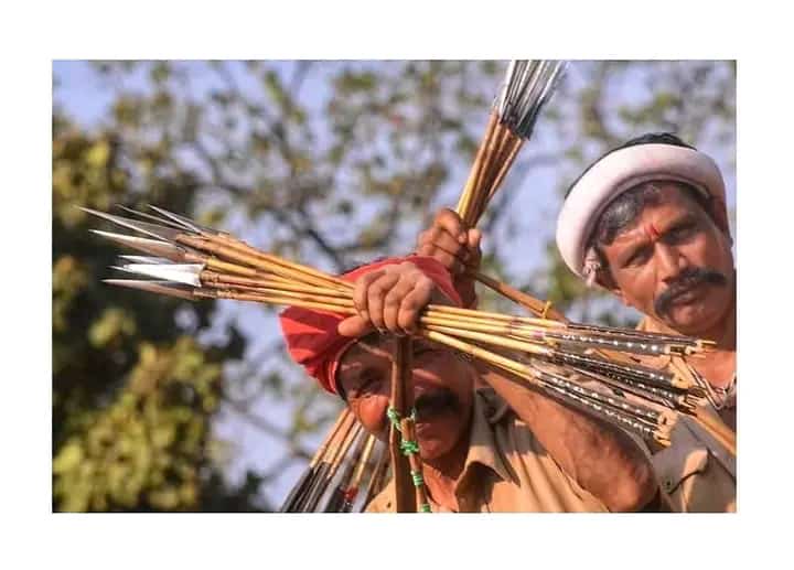 #UCC के पैरवीकार अनु. 44 और सुप्रीम कोर्ट का हवाला देते हैं लेकिन वे अनु. 244, 12,13, 19(5,6),  371, 372, 375, 366(10), आरक्षण, पेसा, FRA , भूमि अधिग्रहण कानून , CNT/SPT, विल्किन्सन रूल्स, SC/ST Atrocities, समता जजमेंट 1997, पर बात क्यों नहीं करते !!

#आदिवासी_विरोधी_UCC