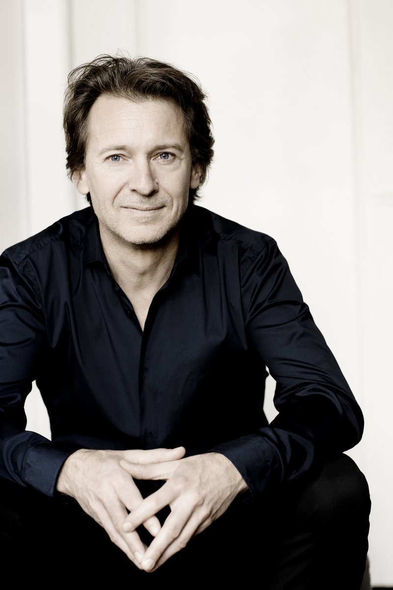 📣 CAST CHANGE: Aus gesundheitlichen Gründen musste Generalmusikdirektor <a href="/NosedaG/">Gianandrea Noseda</a> das Dirigat des heutigen Philharmonischen Konzertes #BERG #BRAHMS (So, 2 Jul, 19h) kurzfristig absagen. Vertreten wird er durch Marc Albrecht am Pult der Philharmonia Zürich: opernhaus.ch/berg-brahms