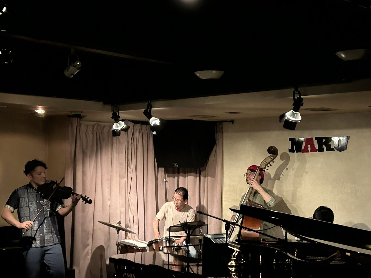 masahiko_osaka's tweet image. 絶賛ジャムセッション中です！
是非、楽器やられる方、いらして下さい！御茶ノ水駅前です！

ocha-naru.com/schedule-2/