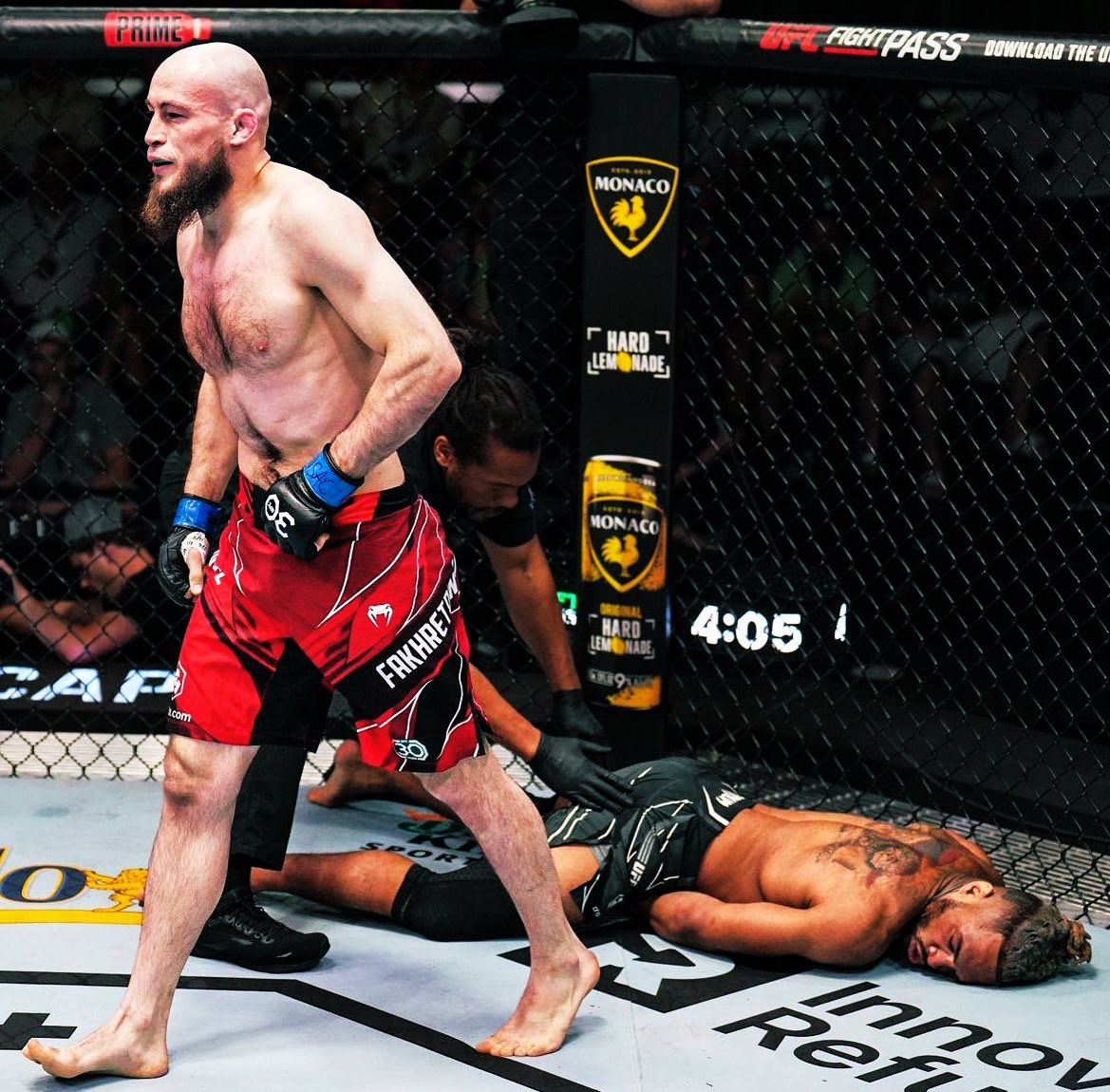 fightpicsgohard's tweet image. Rinat Fakhretdinov defeats Kevin Lee (2023)

📸 @ChrisUnger_