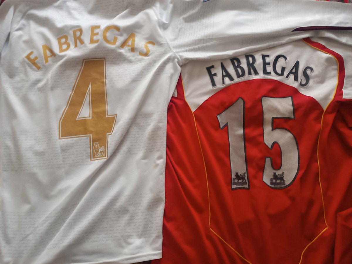 ManuArenas4's tweet photo. @cesc4official Gracias por tu fútbol🙌 https://t.co/j75wuXvJ16