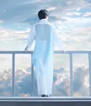 นิวบอกแม่หน่อย ว่าผ้าคลุมข้างหลังมันหลุดได้ไหม๊ แม่กลัวมันหลุดกลางเอมวีมาก พี่บี๋ยิ่งสปอยว่าเข่าทรุดอยู่ 

 #NuNew_หมอนอิง1stTeaser