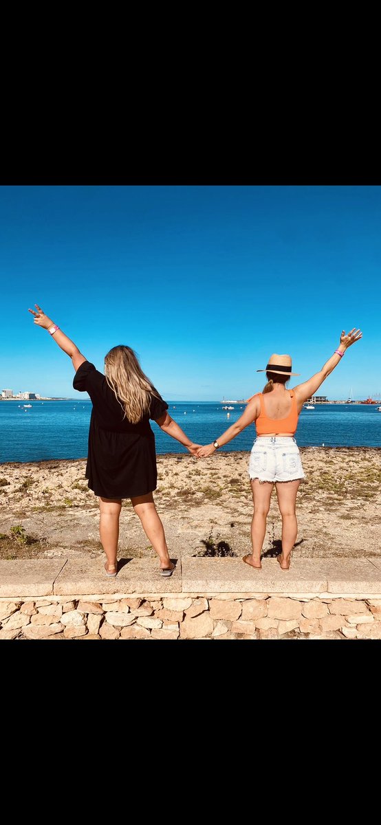 simonexxx13's tweet photo. Let’s go make some more memories…  

#holidaybooked 
@louisebyron https://t.co/3nK0whcxn0