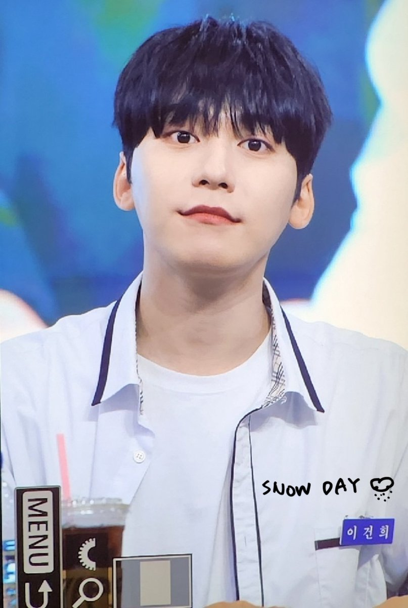 snowday_27's tweet photo. 2300702 메이크스타 팬사인회 프리뷰

☁💙

#원어스 #ONEUS #건희 #KEONHEE https://t.co/tUN76j21XB