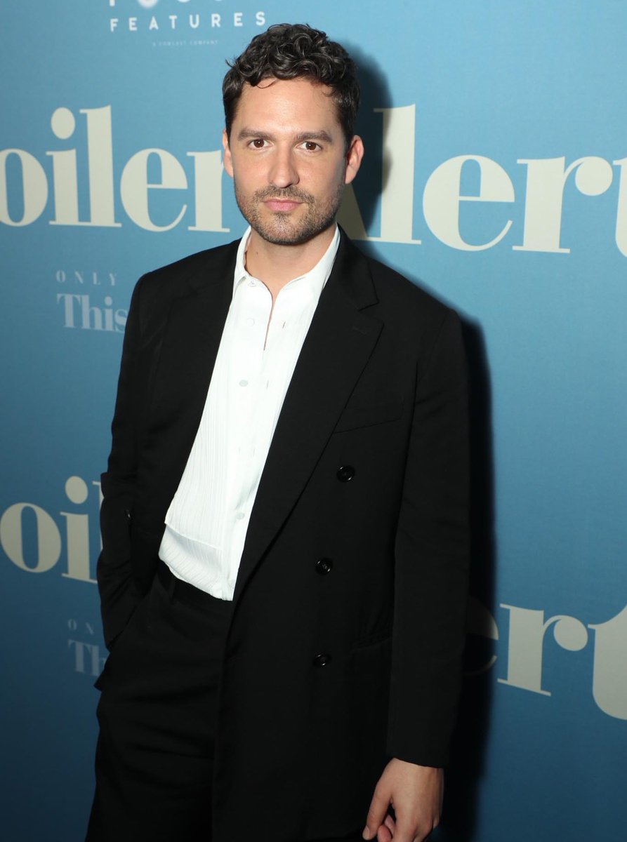 AldridgeArmy's tweet image. As Spoiler Alert arrives in the UK tomorrow on Apple TV here’s a gorgeous look back at the New York premiere 🪩
#BenAldridge #JimParsons