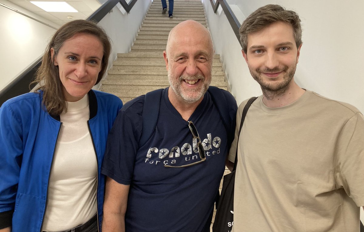 @annafelnhofer gewinnt den deutschlandfunk-preis 
mit @jürgenlagger und @mariowurmitzer
beide sind im kleinen ⁦@luftschacht⁩ 
und beide hatten ihre ersten erfolge bei wortlaut, dem kurzgeschichtenwettbewerb von ⁦<a href="/radiofm4/">Radio FM4</a>⁩ 
#tddl