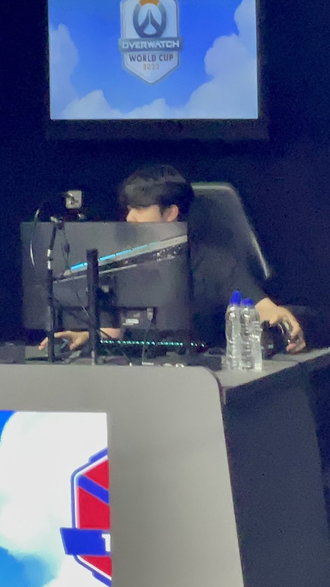Lemito_1's tweet photo. 피어리스 파이팅~~~ https://t.co/FeK7P2me3O