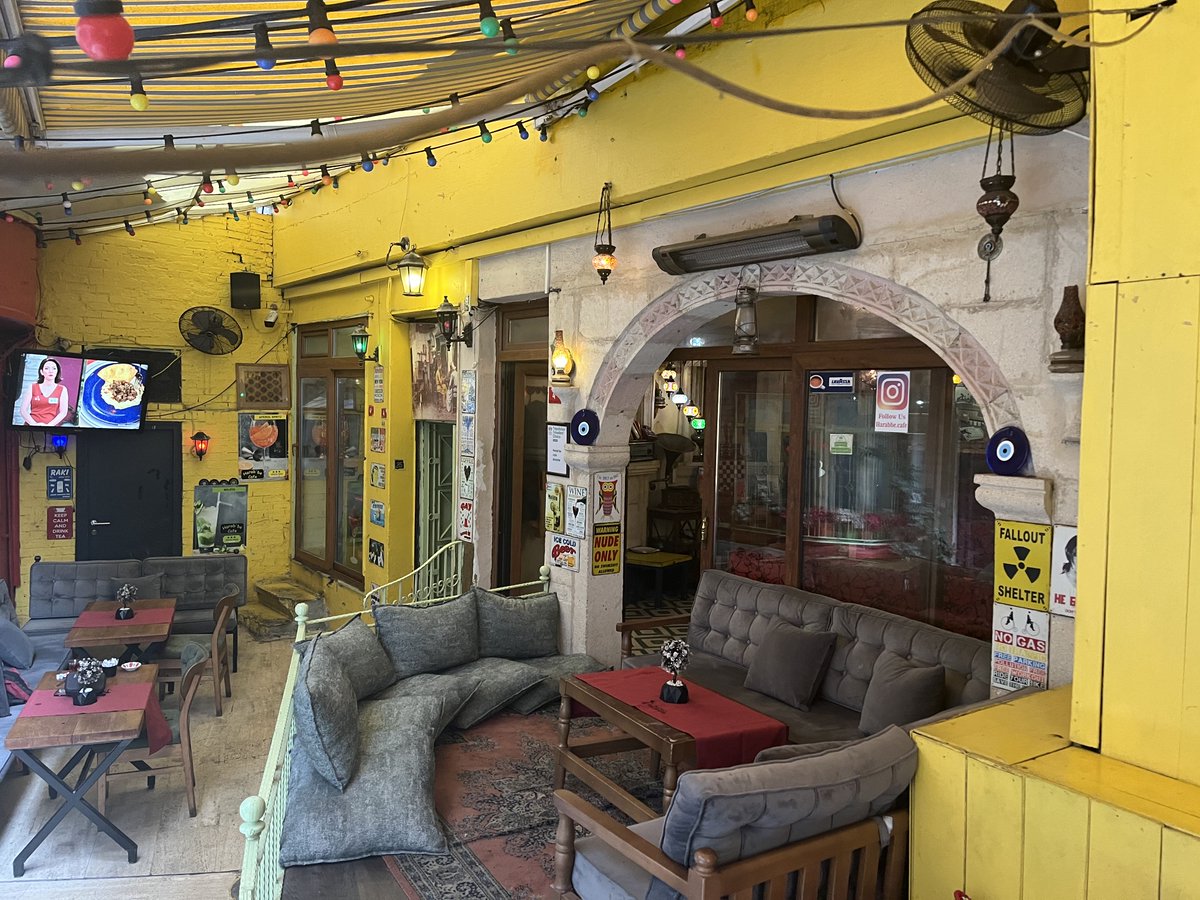 HarabbeCafe's tweet photo. Smoke and serenity – find both at Harab'be Cafe's outdoor area! 🌿💨
The perfect setting for your next hookah session.🌙⭐️
Join us and feel the vibe of ultimate relaxation! 😌
#HookahLovers #OutdoorLounge #HarabbeCafe #Relaxation #HookahNights https://t.co/2zipEpBBH0