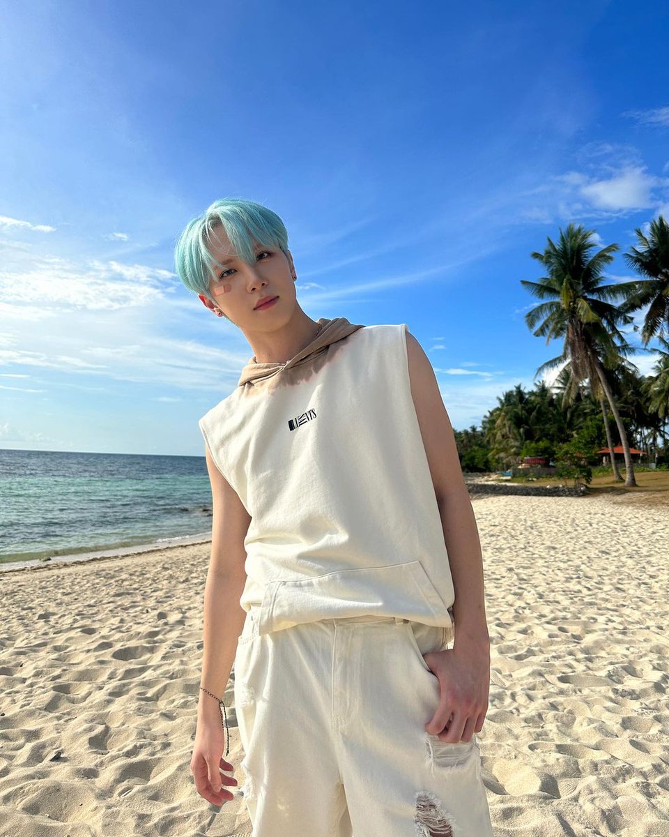 WEi_GLOBAL's tweet photo. [PHOTO] 230616 #DONGHAN Instagram Update #1 🖤

🌊 🛞

🔗: https://t.co/nURRx5QK6Z

#위아이 #WEi #김동한 #KIMDONGHAN @WEi__Official https://t.co/Wn7I9x2XzQ