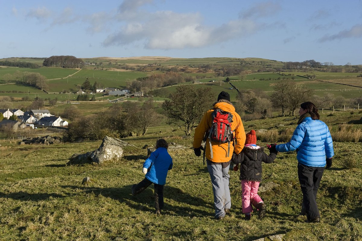Visiting_Conwy's tweet image. Have you visited the villages of Hiraethog and Llyn Brenig? The main attractions here are Mynydd Hiraethog, Llyn Brenig and Cerrigydrudion! Discover picturesque views and take part in a variety of leisure activities  bit.ly/441wPS3
#visitconwy #hiraethog