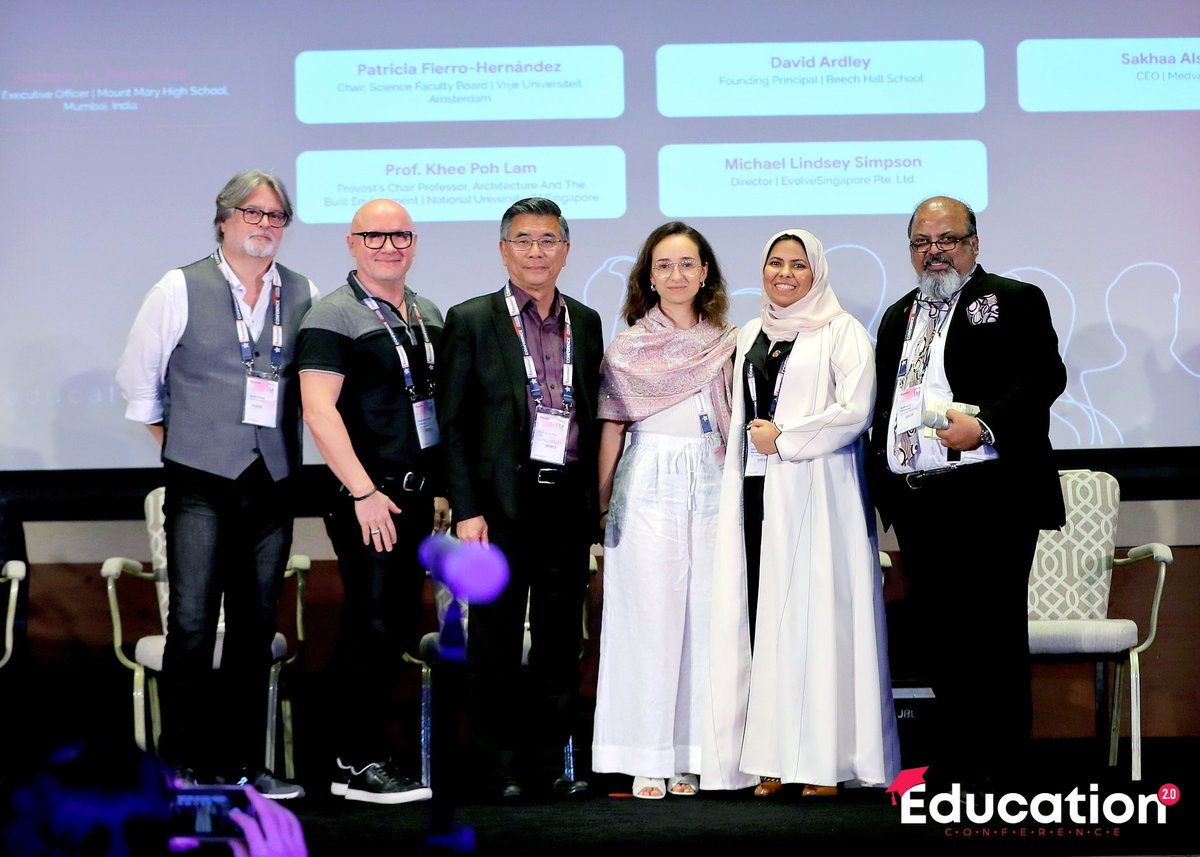 Mr_David_BHSR's tweet photo. It was humbling to accept an outstanding leadership award at @education2conf in #dubai as well as on a panel discussion regarding #design, #stem, #steam, #ai and #vr. Any award like this is only as good as the #team around you - and at @BeechHallRiyadh I have an outstanding team. https://t.co/FEHdkX0UpY