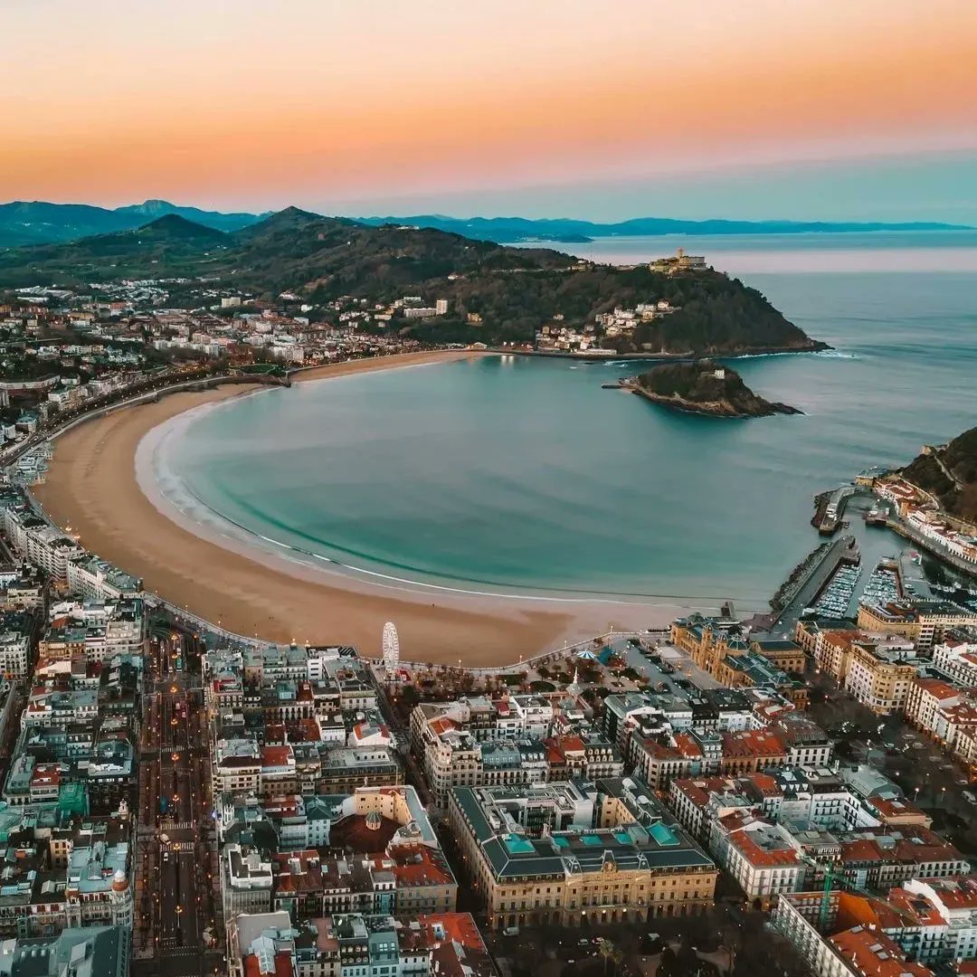 🔺🔺🔺 #LasMejoresFotos de la semana 

Donostia / San Sebastián . Por <a href="/msarchia/">msarchia (msarchia)</a>    Vía @DSSTurismo