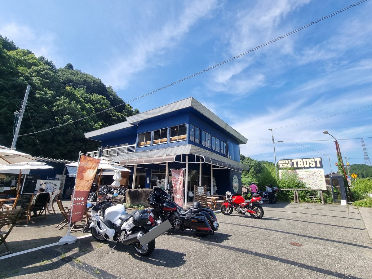 hatamm9's tweet photo. やーーーっと天気良くなったので六甲山→三田→豊能町をぐるっとツーリング…やはり楽しい🌟😄
Bikers in TRUST気になってたので行けて良かった💯
https://t.co/I1PD3v26jZ https://t.co/58olEVipZN