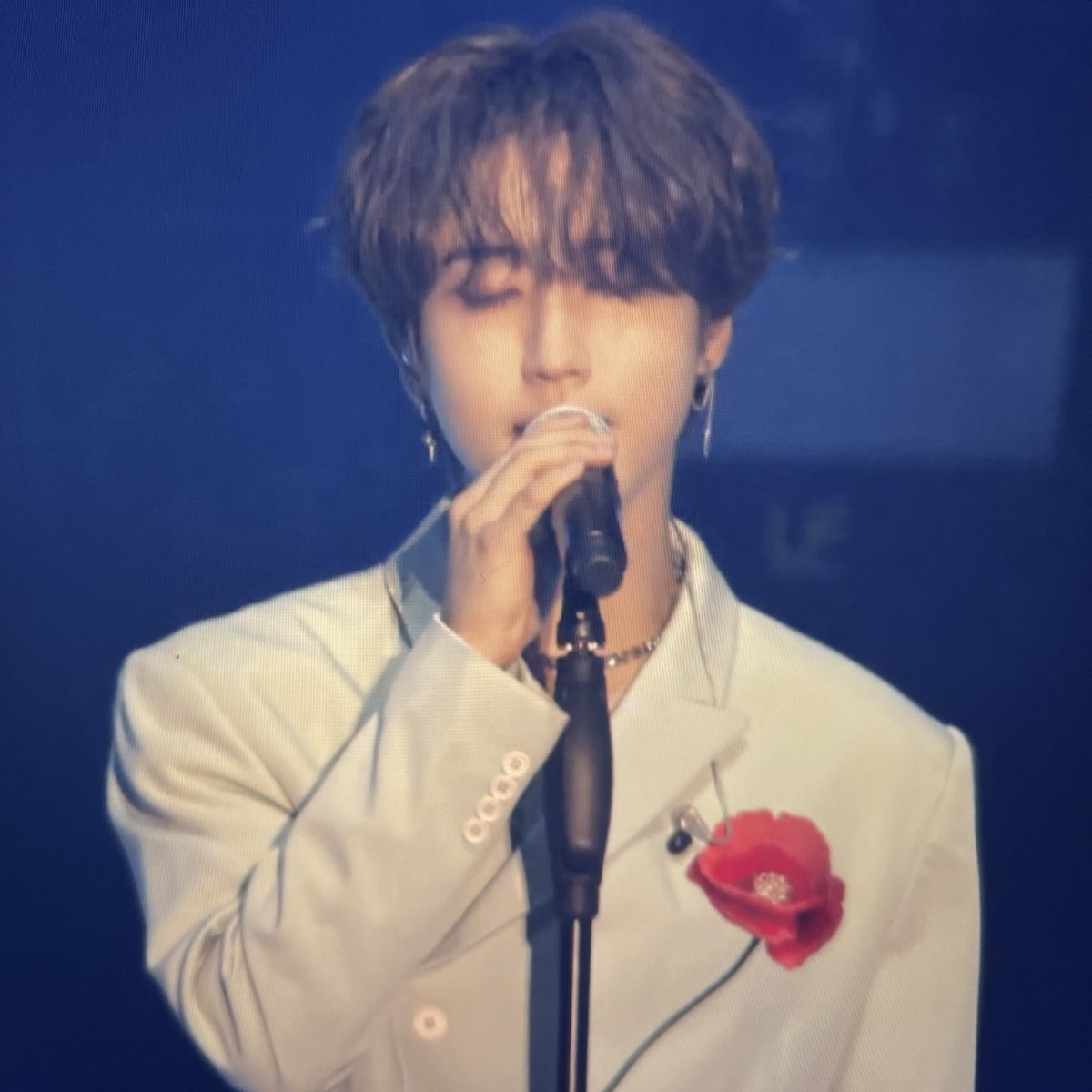 linosungfairy's tweet photo. REAL LIFE ANGEL 😭😭😭😭😭 https://t.co/7NQ0AITjNs