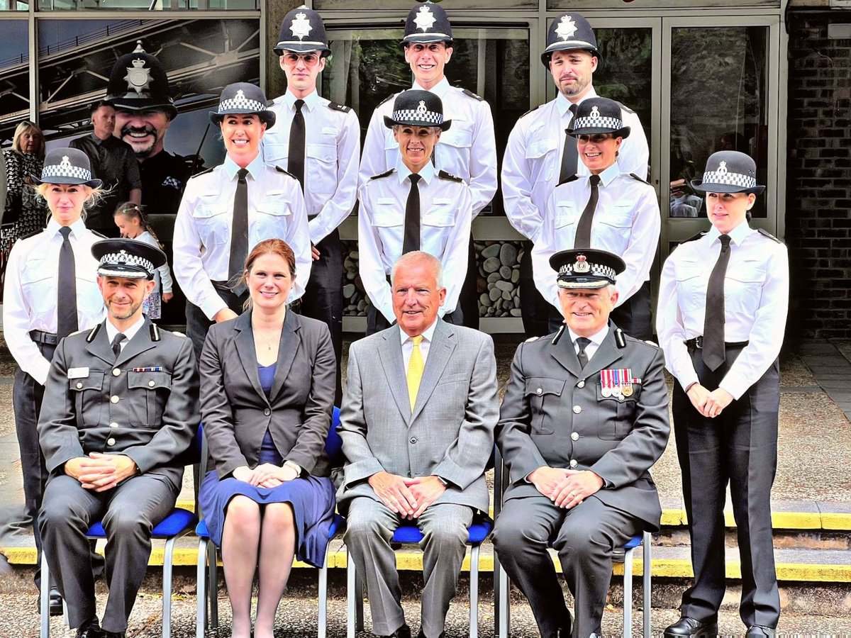 After several months of intense training, yesterday 8 new officers attested &amp; gained their policing powers. 

These fabulous folks will now head to stations across the force area, making time to support their communities as volunteer Police Officers. Welcome to the team👋👮‍♀️👮‍♂️