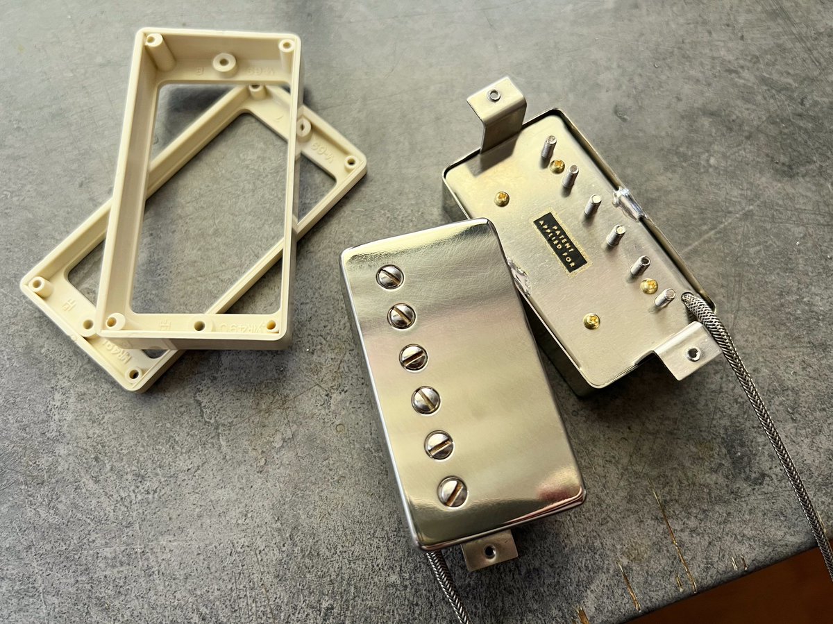 wizzpickups1's tweet photo. Complete combo, with every order you receive free perfectly cloned black or cream m69 rings 🔥

#pafpickups #wizzpickups #1959burst #gibsonlespaul #clone #replica #guitarpickups https://t.co/zYRjSa3SDm