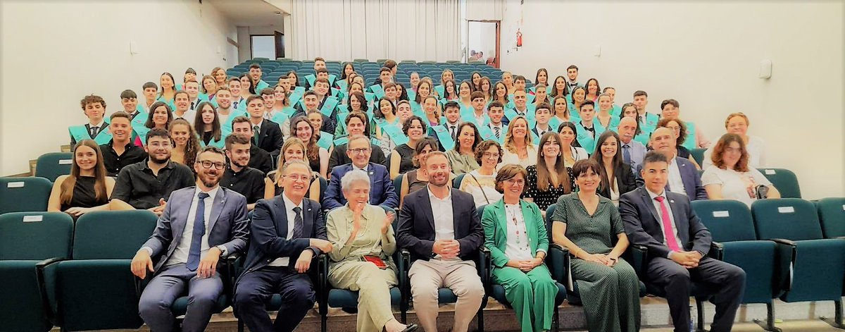 Este viernes la Facultad de Fisioterapia ha celebrado la despedida de su XI Promoción de Graduados y Graduadas en Fisioterapia (1/2)