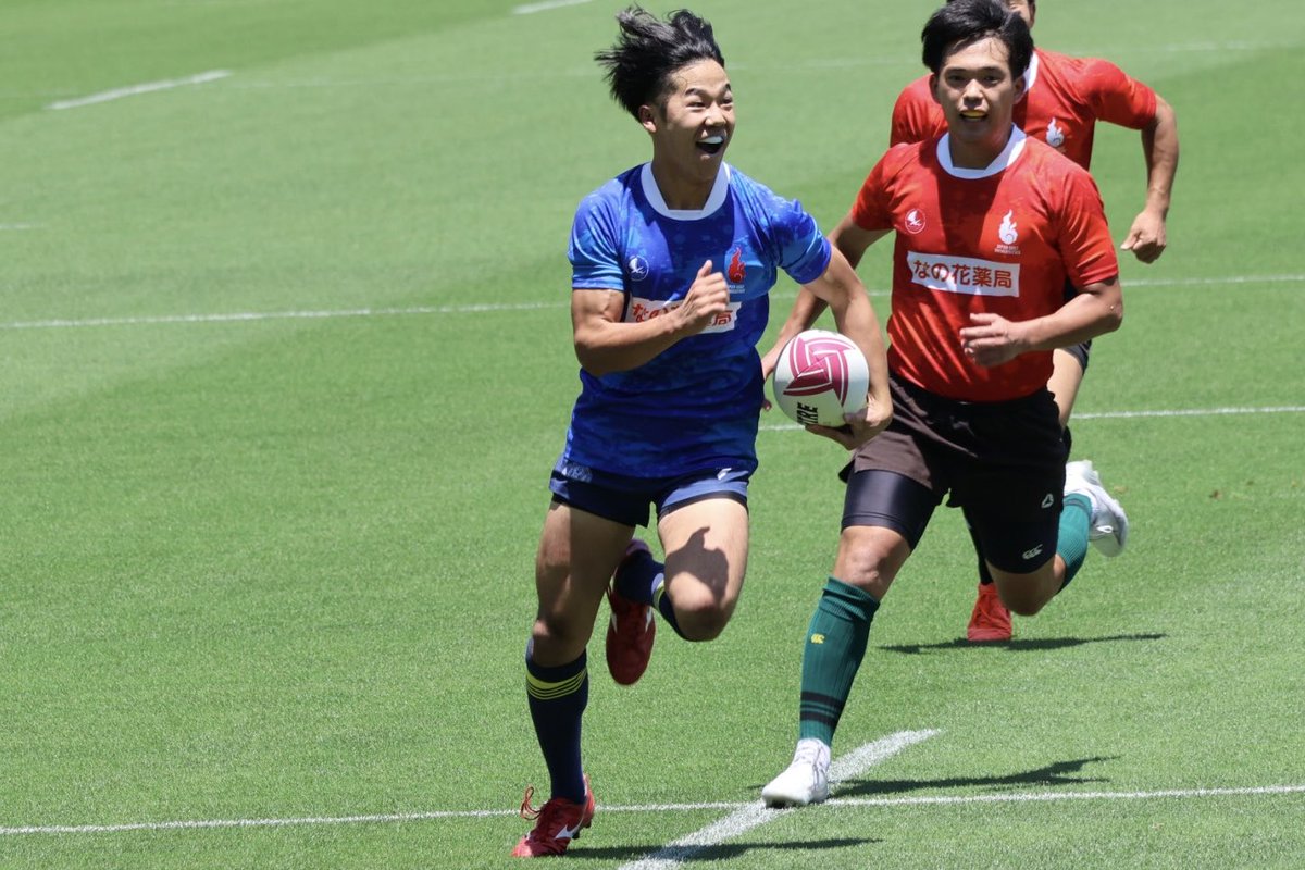 HidekiTakahash5's tweet photo. 秩父宮ラグビー場
第11回関東大学オールスターゲーム2023
リーグ戦選抜BLUE、リーグ戦選抜RED戦から

左サイドのスペースを鮮やかにゲインする浦瀬瑛紳君！ https://t.co/DzYzybMr4m