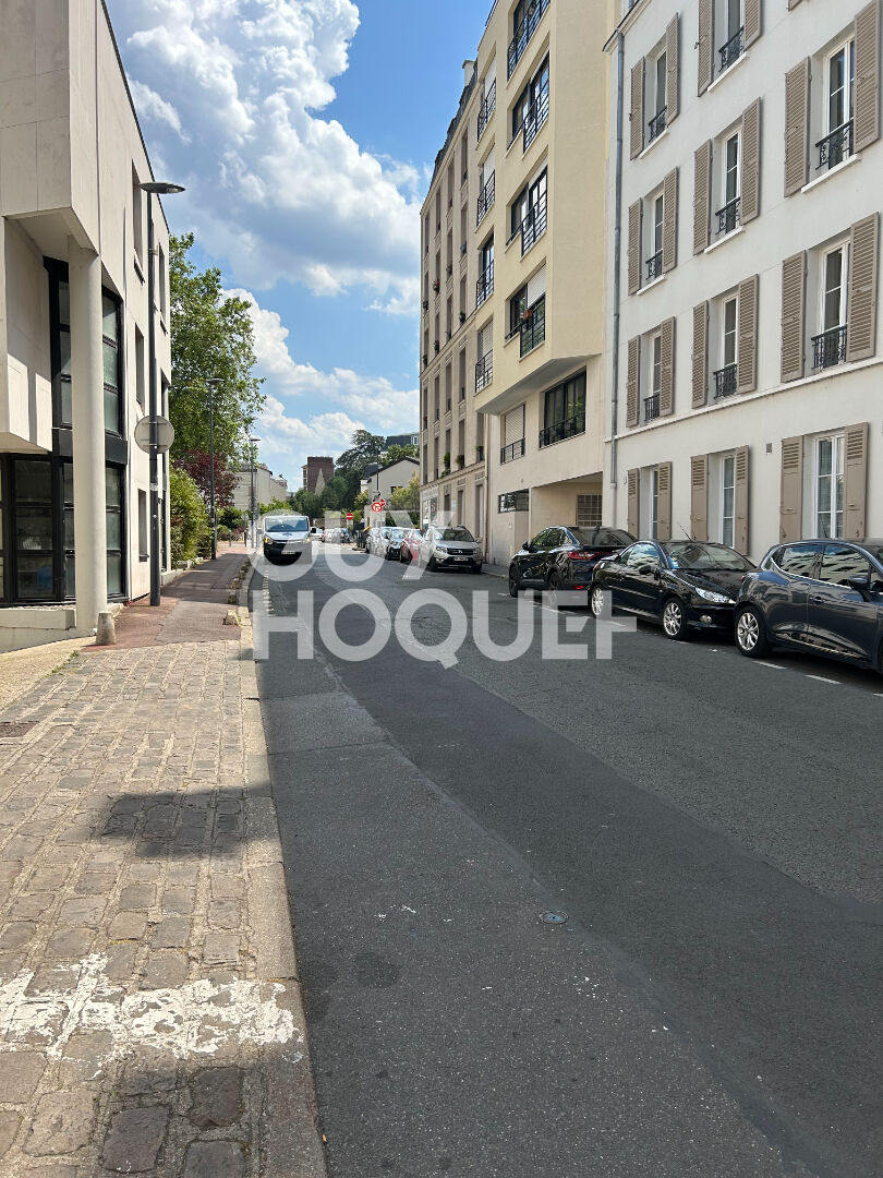 GuyHoqIssymlx's tweet photo. À vendre | Issy les moulineaux 🌐

QUARTIER CORENTIN CELTON - EN TRÈS BON ÉTAT GÉNÉRAL À #vendre à ISSY LES MOULINEAUX (92130) : #appartement de 27,5 m². L'appartement inclut une chambre, une #cuisine indépendante équipée, une salle d'eau et des (...) https://t.co/Ma1ZmekYT7 https://t.co/HG14BEo3ec
